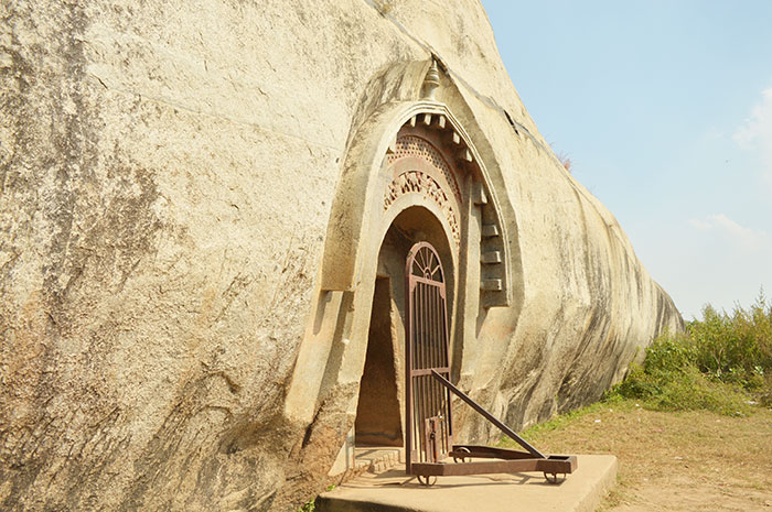 Barabar and Nagarjuni caves7