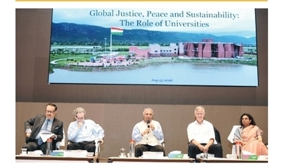 DISTINGUISHED LECTURES